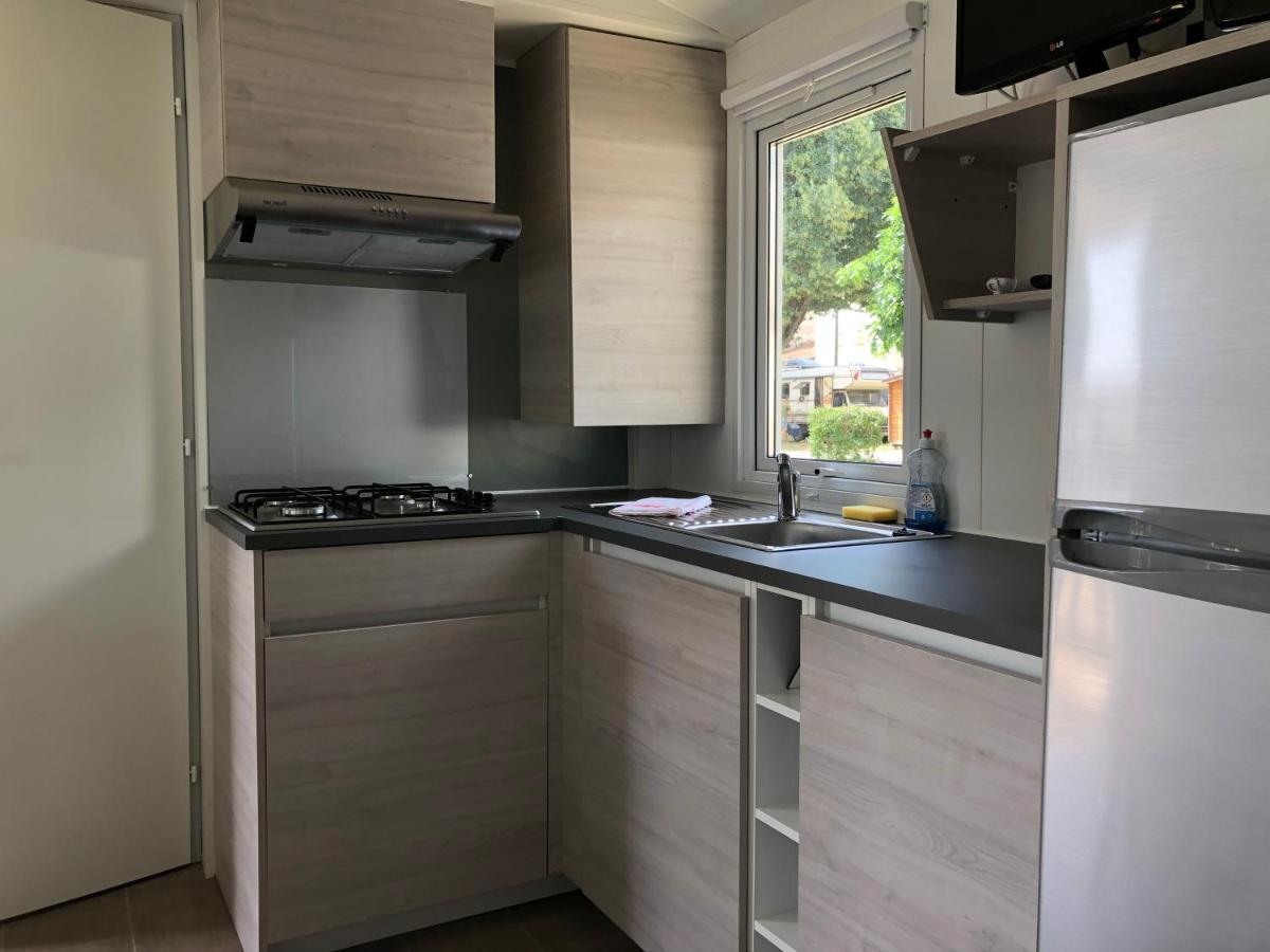 Camping Le Rhone 투르농쉬르론 외부 사진