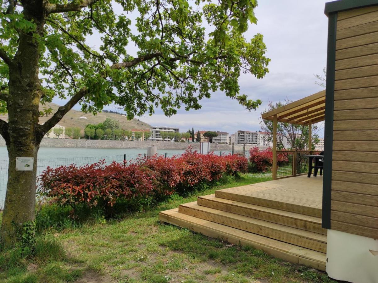 Camping Le Rhone 투르농쉬르론 외부 사진