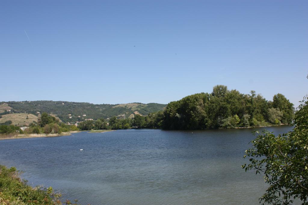Camping Le Rhone 투르농쉬르론 외부 사진